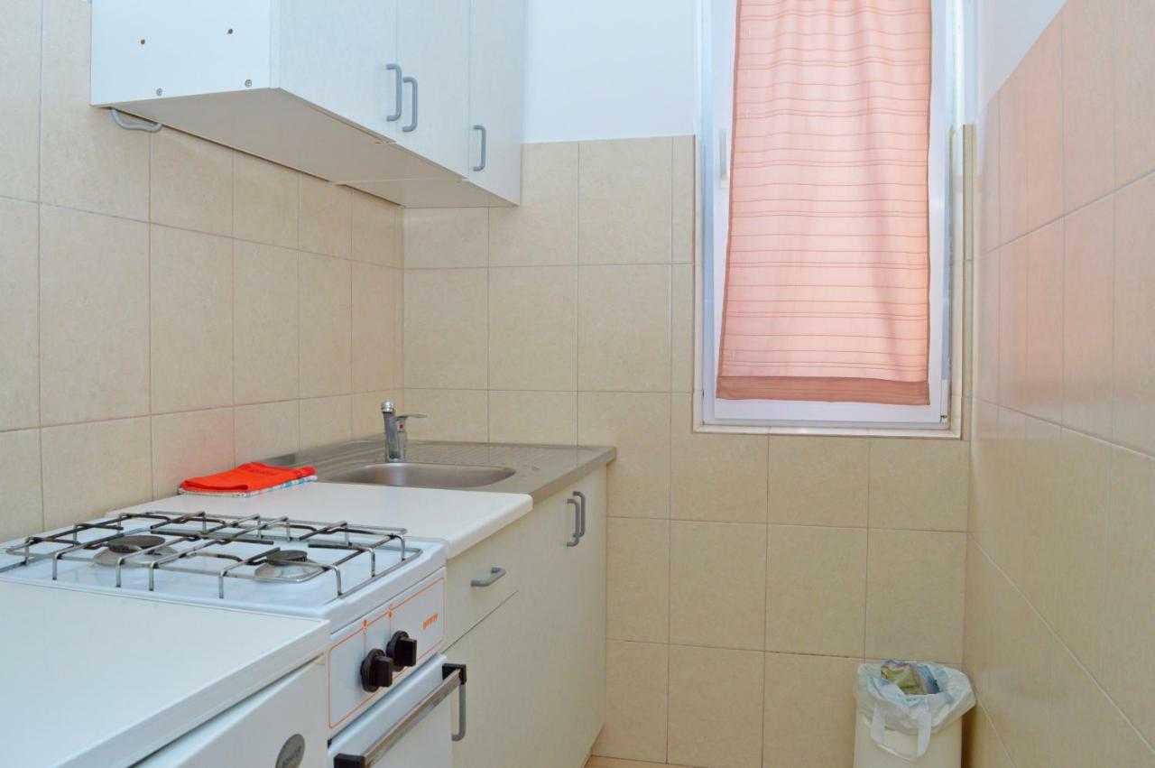 Apartmani Macak II Novalja Exteriör bild